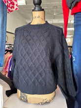 Load image into Gallery viewer, Black Cropped Knit Sweater
