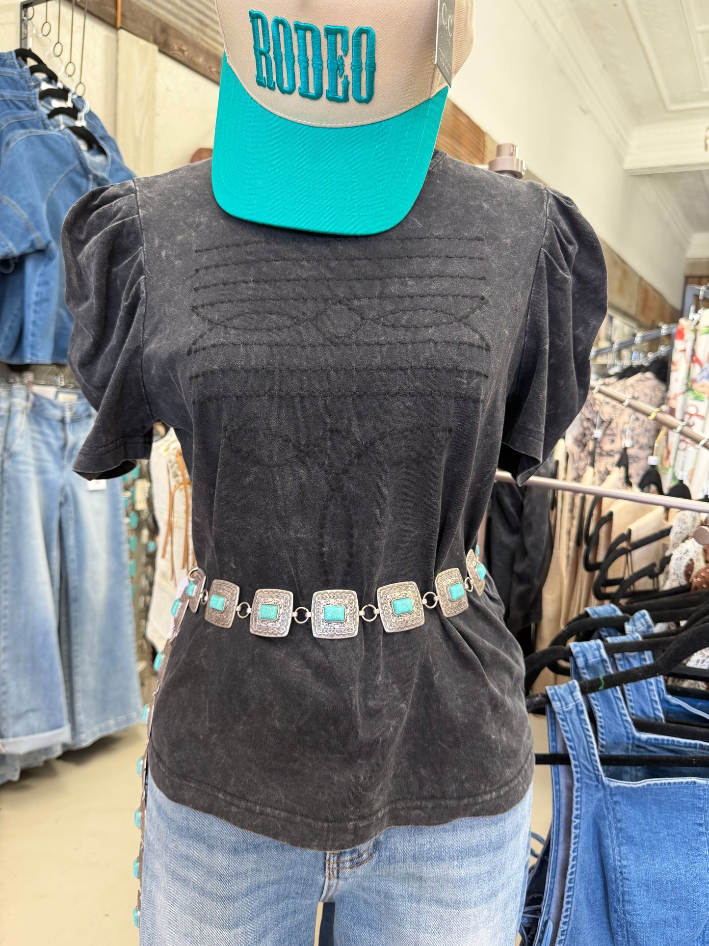 Black Boot Stitch Puff Sleeve Tee